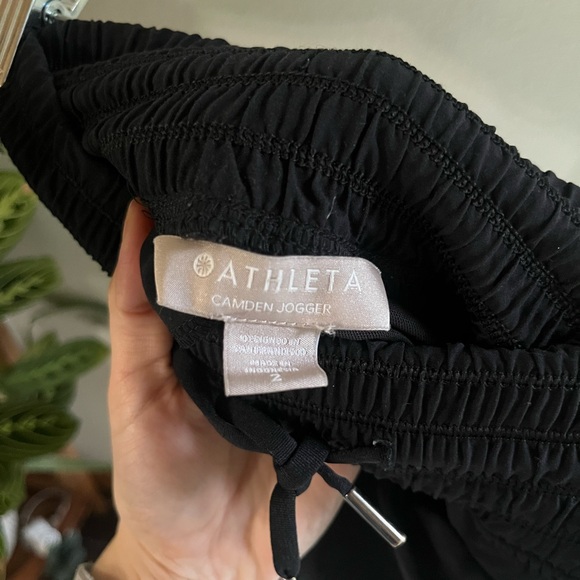 Athleta black joggers size 2 - Picture 5 of 5
